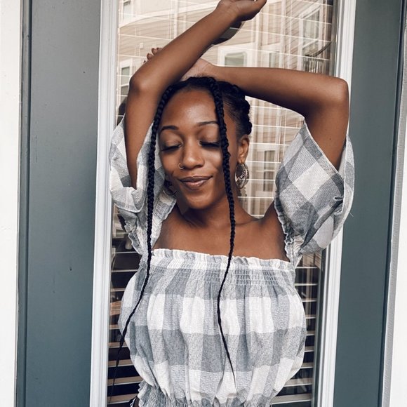 Off-the Shoulder Top - Picture 1 of 5